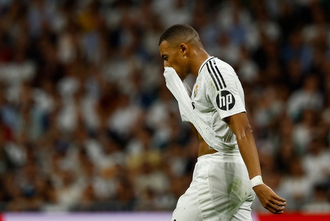 Mbappe là thủ phạm hay bị chơi bẩn? - Ảnh 1.