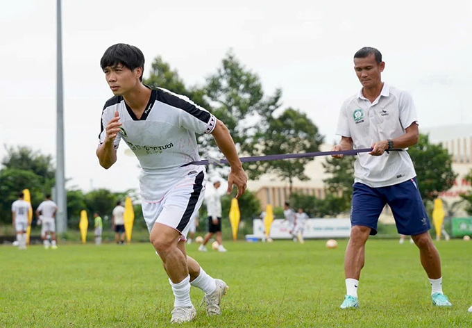 Liệu Công Phượng có "kéo" được Bình Phước lên V.League mùa sau? Ảnh: BP FC