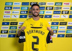 Dortmund mua đứt Couto