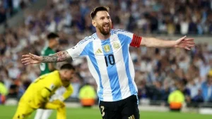 Messi cân bằng kỷ lục hat-trick quốc tế của Ronaldo